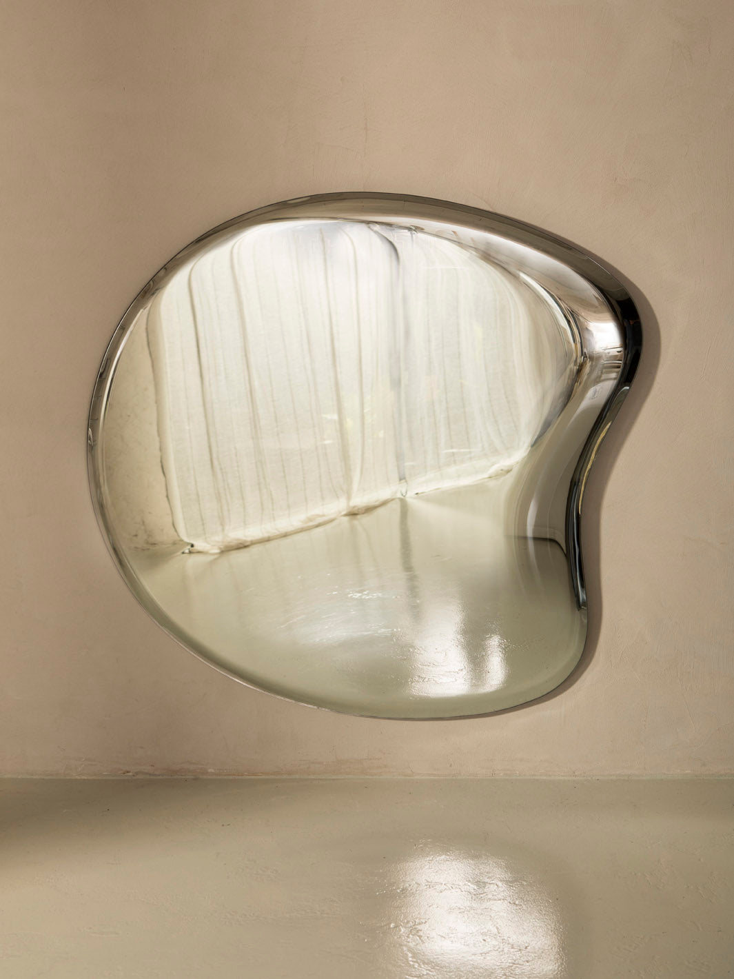 Contemporary Concave Mercury Mirror Italy