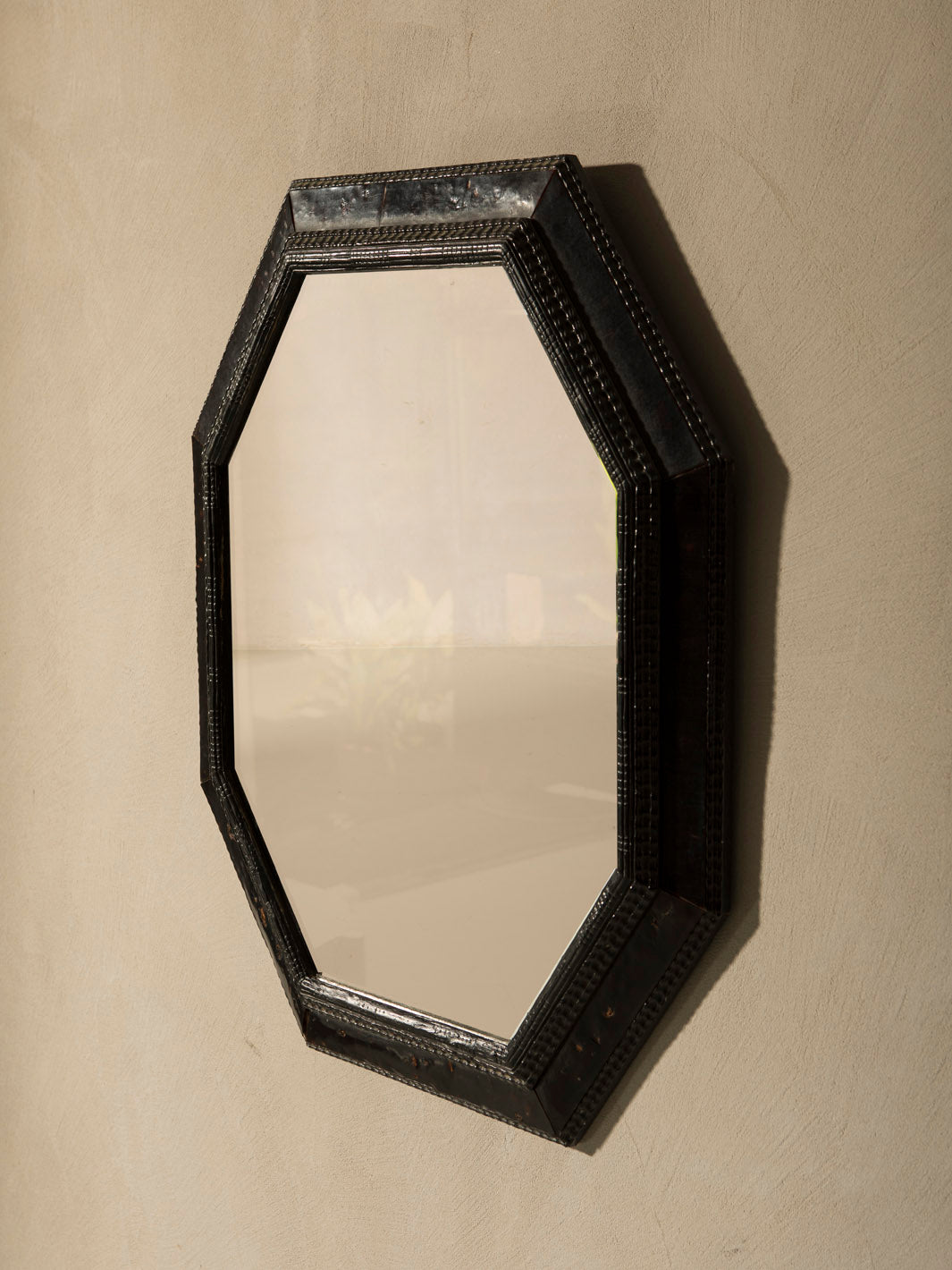 Paire de miroirs tortues Maison RG des années 1940