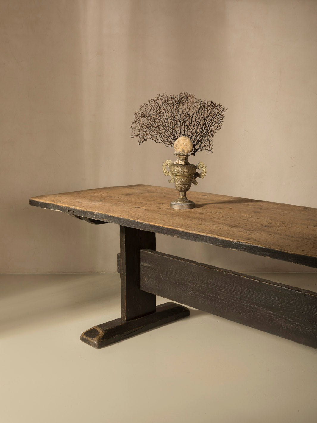 Italy dining table 300x90cm