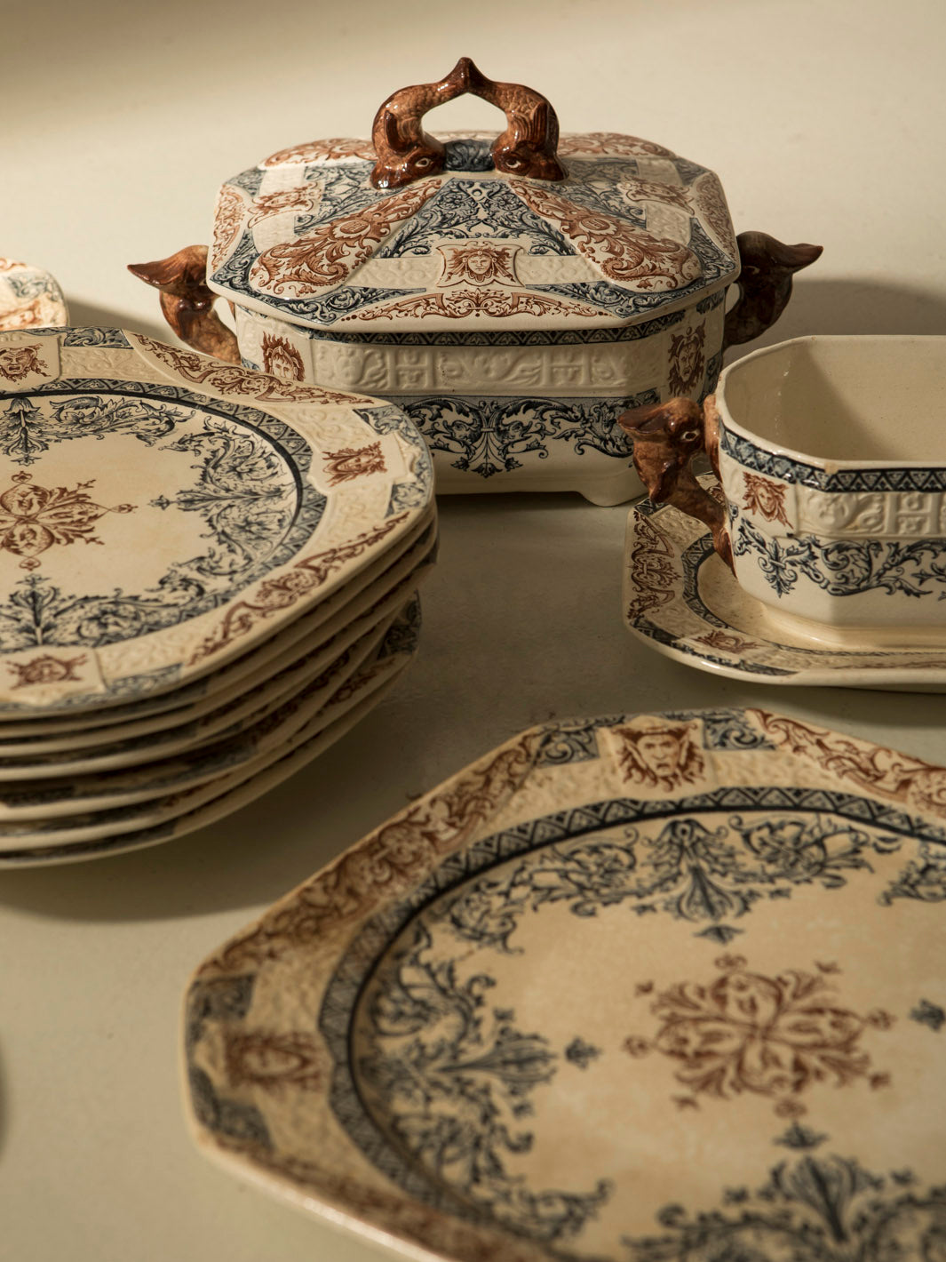 19th century tableware Faïencerie Longchamp