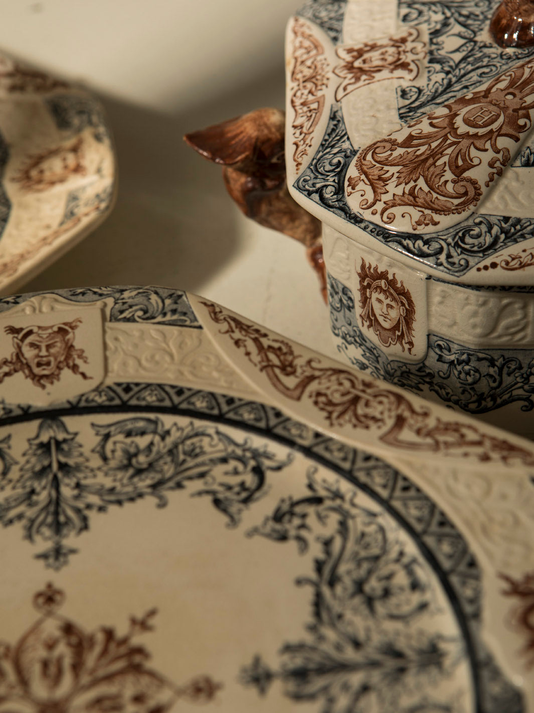 19th century tableware Faïencerie Longchamp