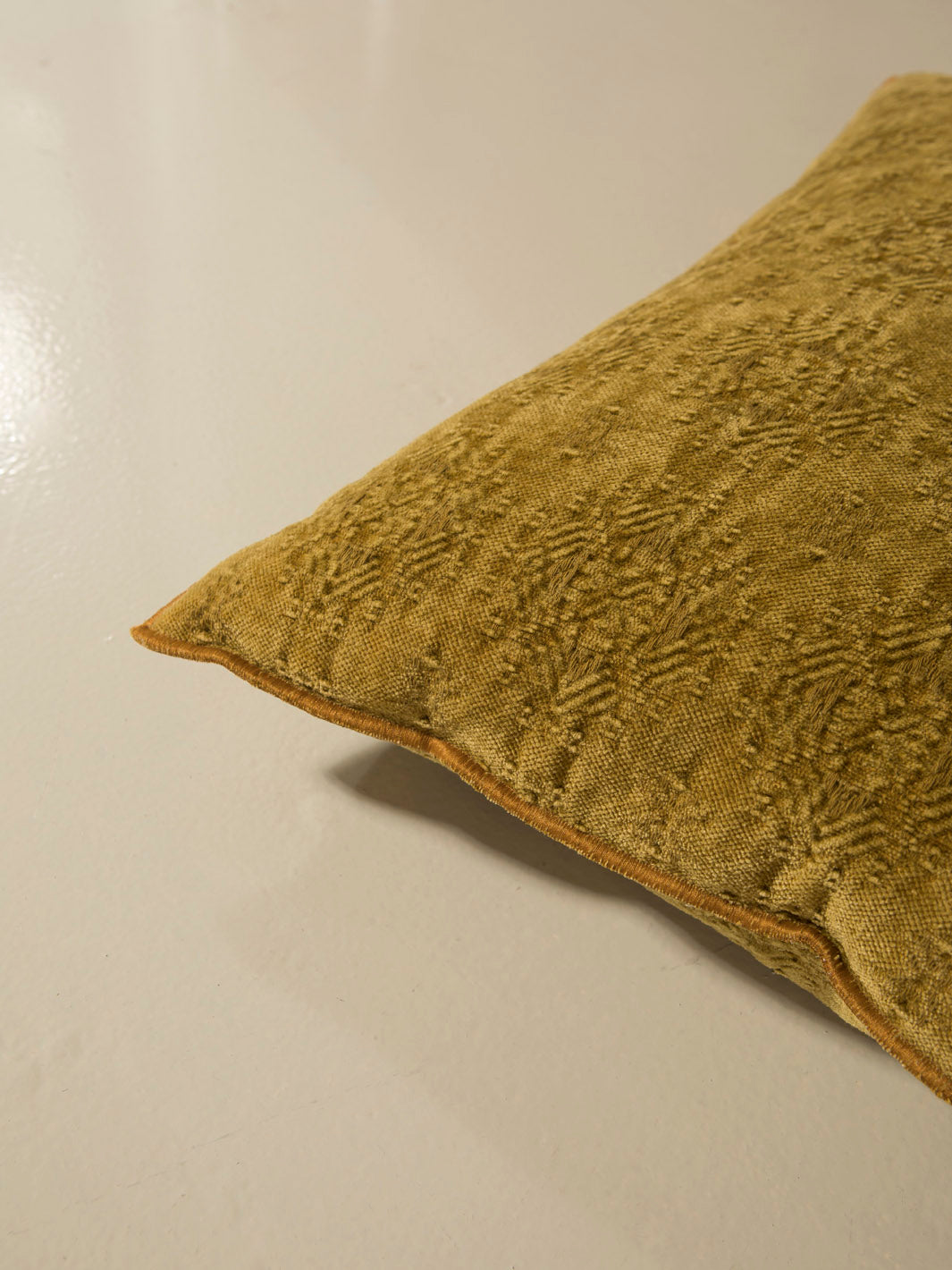 Kilim Cushion Ocher Maison de Vacances