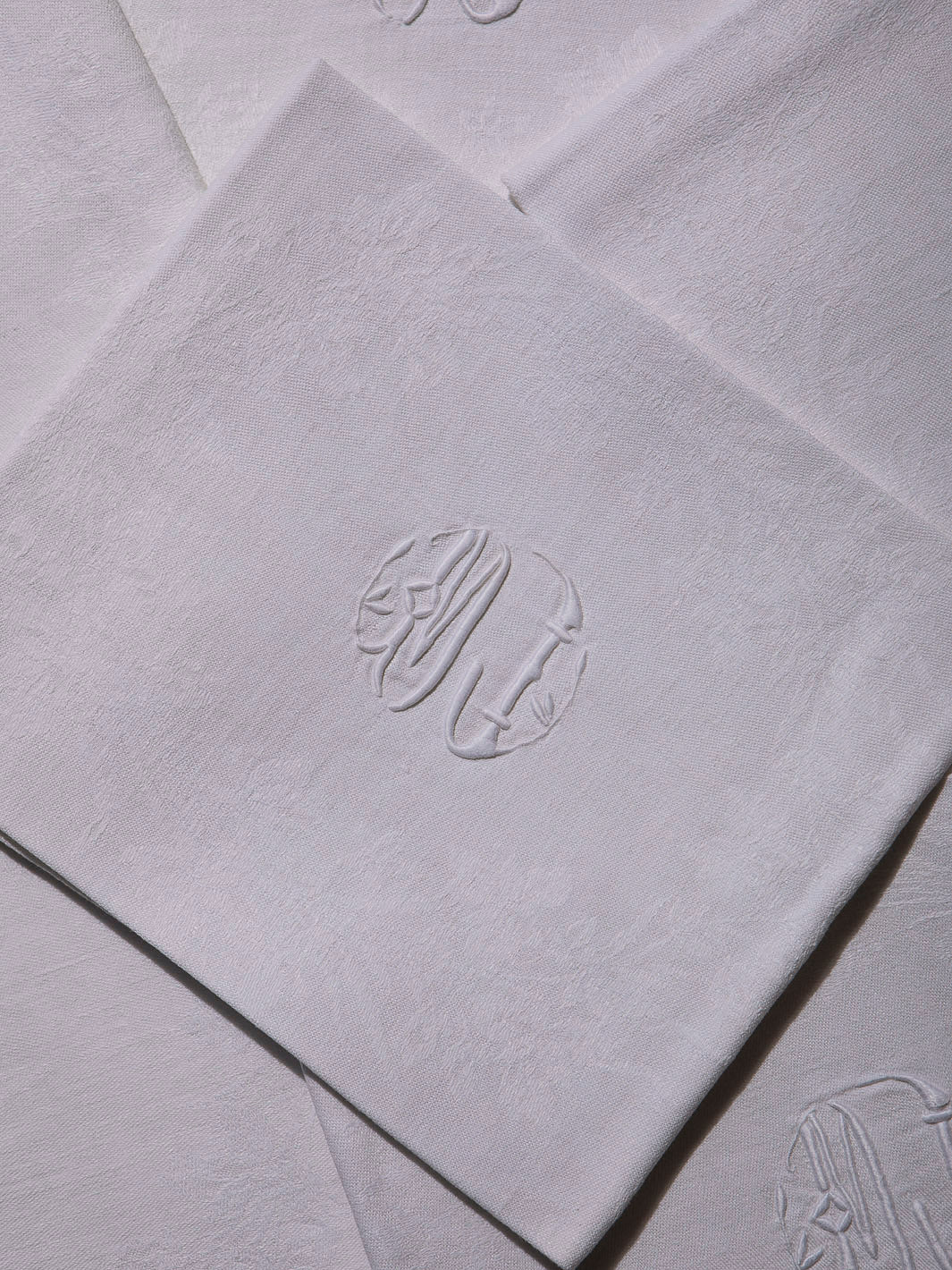 Juego de 6 servilletas de Damasco "MJ"