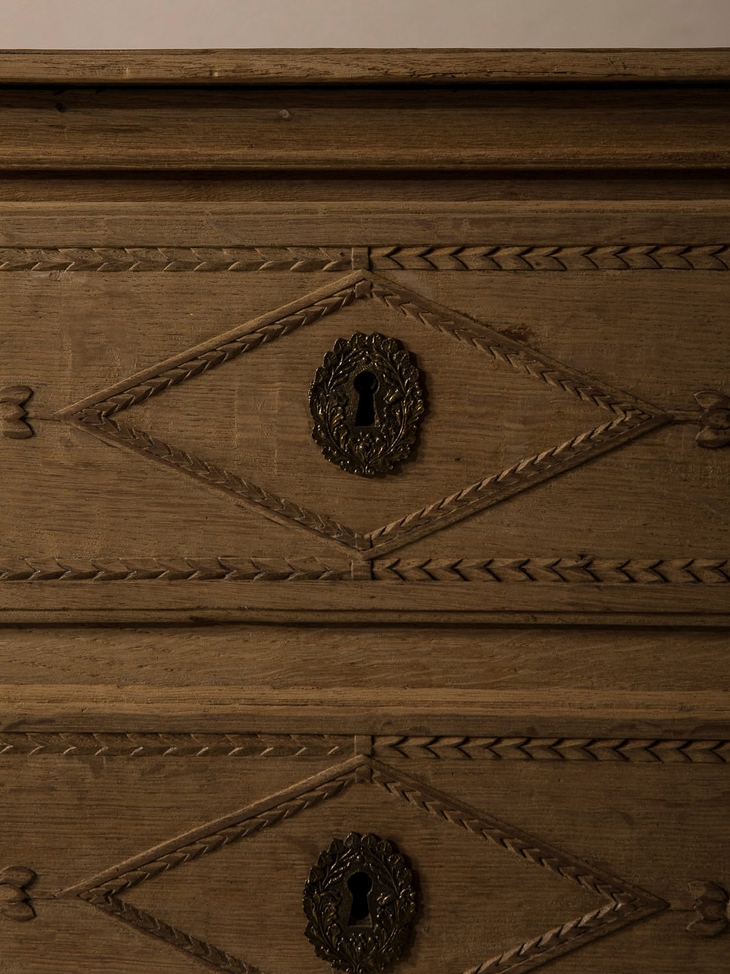 Liège chest of drawers, 19th century A