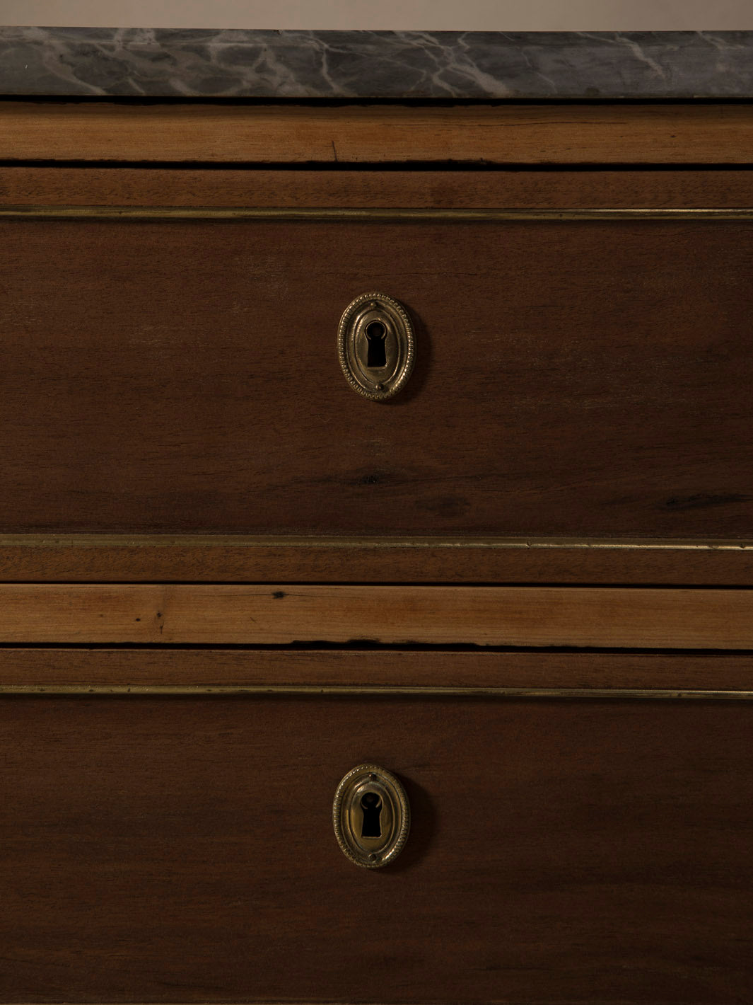 Cómoda Louis XVI madera de caoba