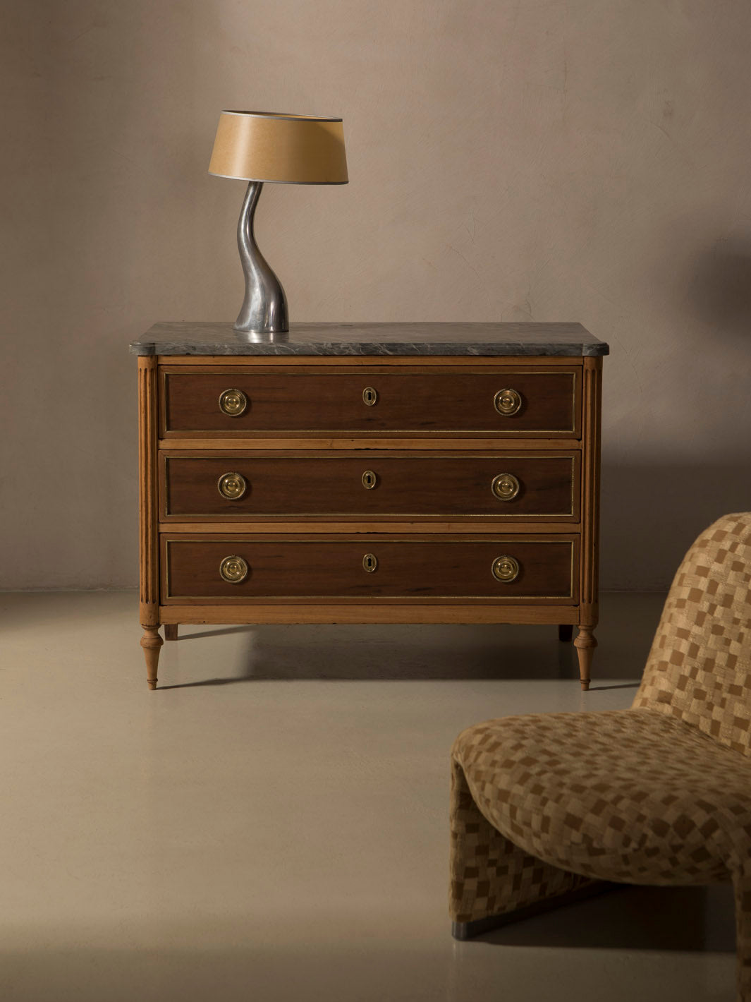 Cómoda Louis XVI madera de caoba