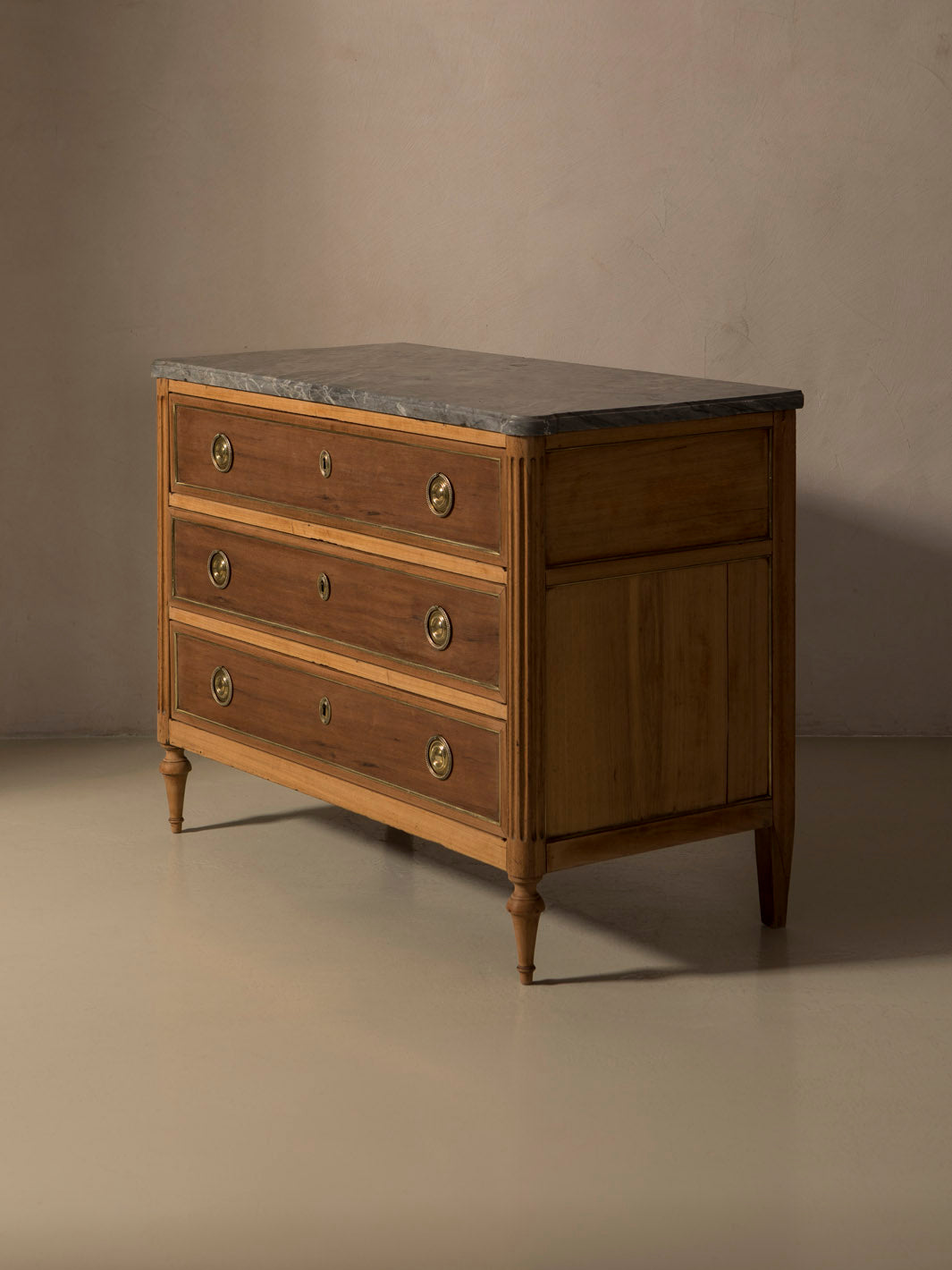 Cómoda Louis XVI madera de caoba