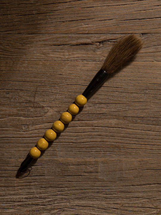 Decorative ceramic brush