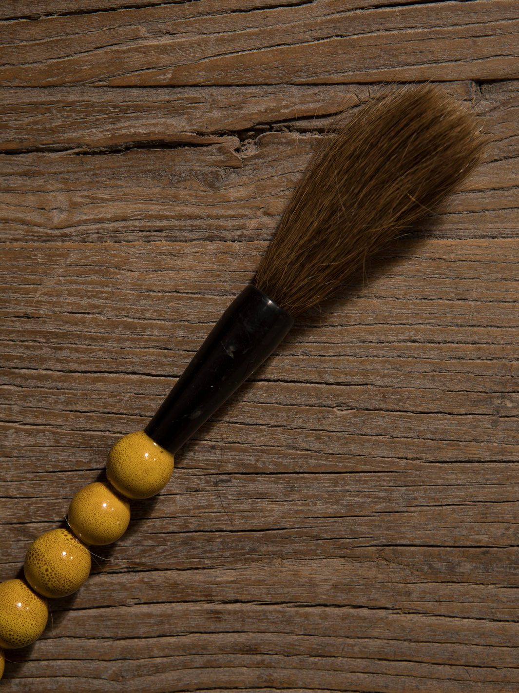 Decorative ceramic brush