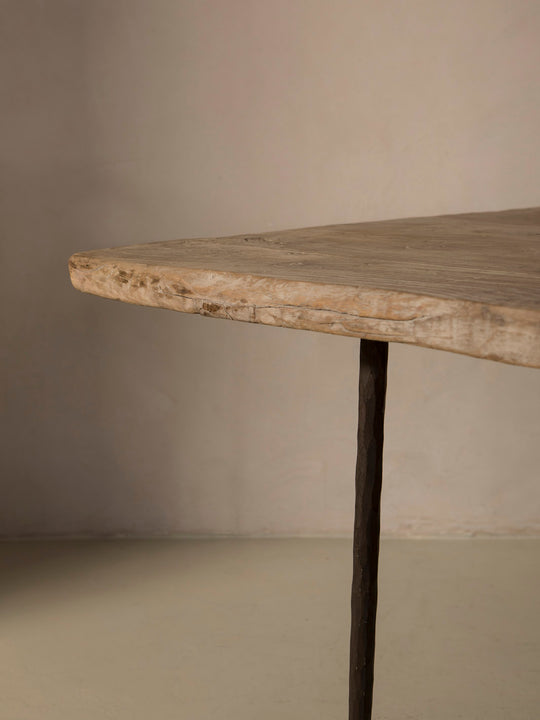 Mesa de comedor Pik 267x100cm.