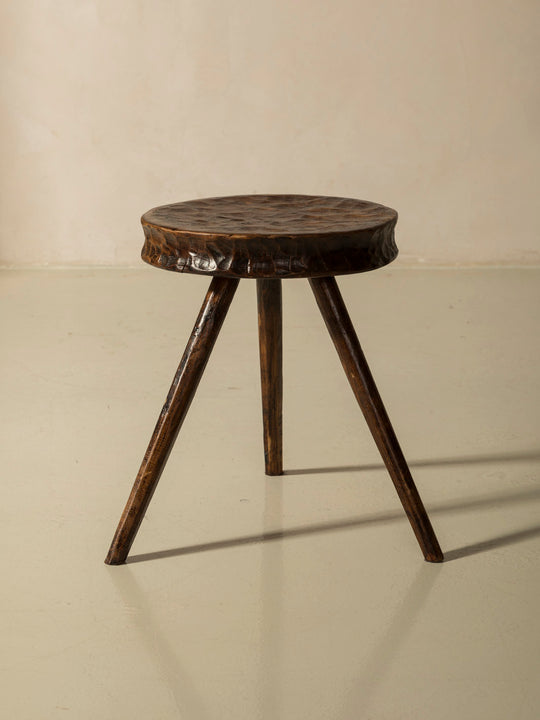 Chestnut stool B Christophe Daguet