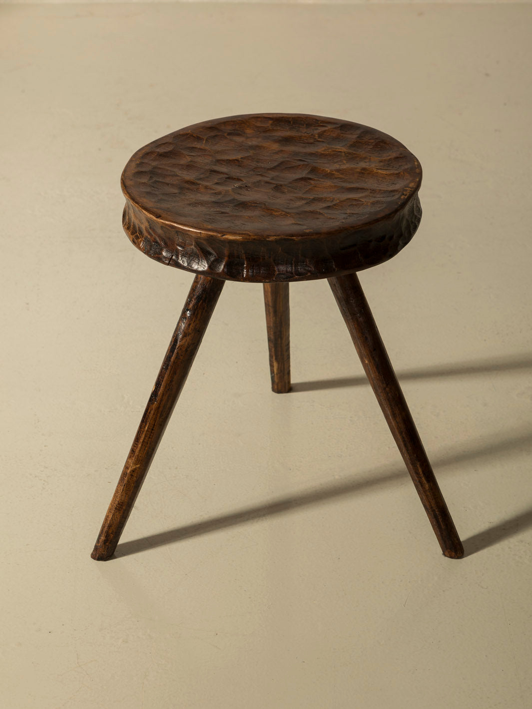 Chestnut stool B Christophe Daguet