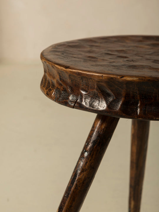Chestnut stool B Christophe Daguet