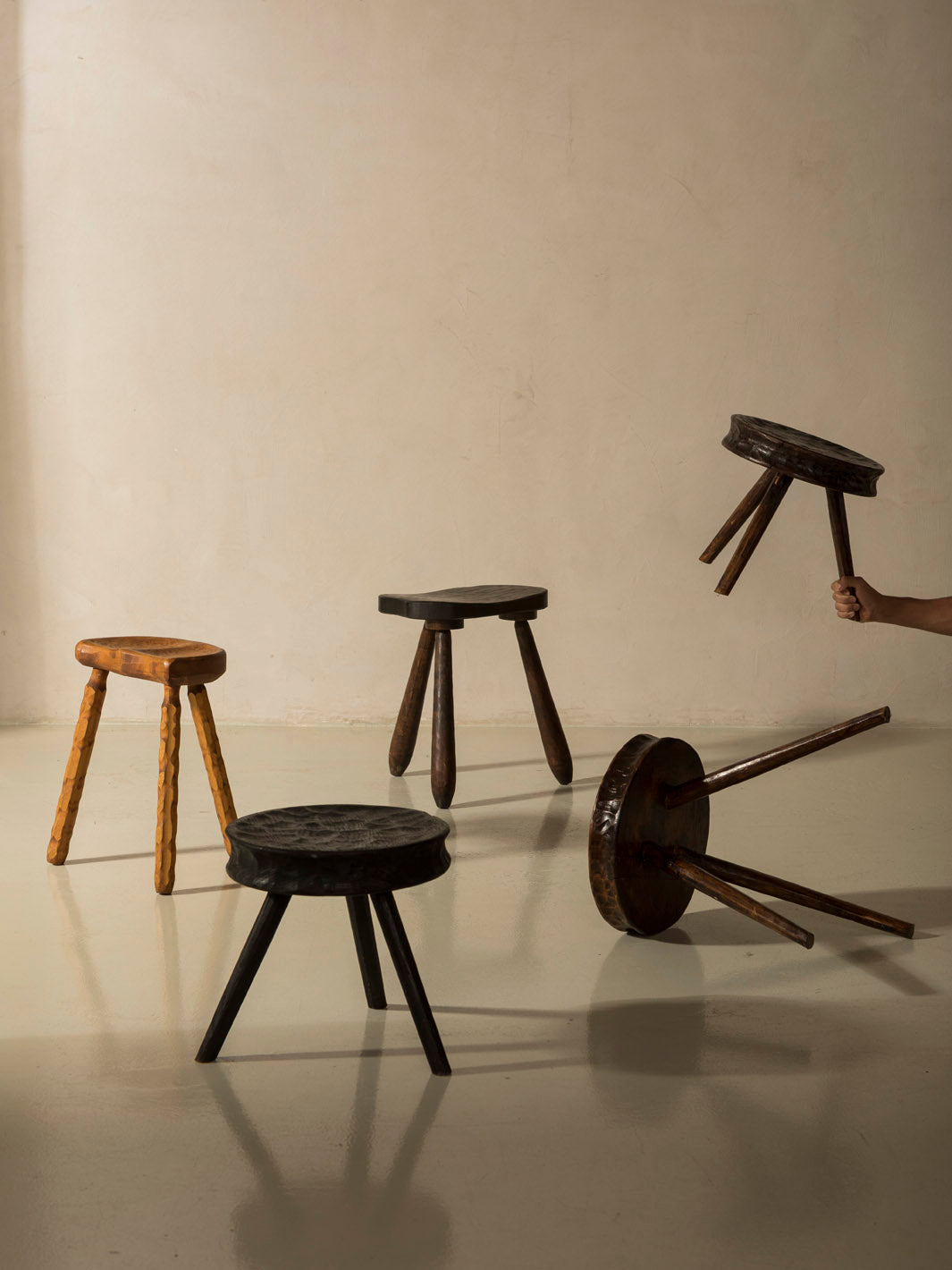Chestnut stool B Christophe Daguet