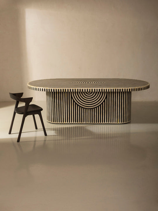 Mesa ovalada marquetería África 200,5cm