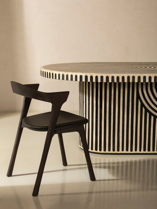 Mesa ovalada marquetería África 200,5cm