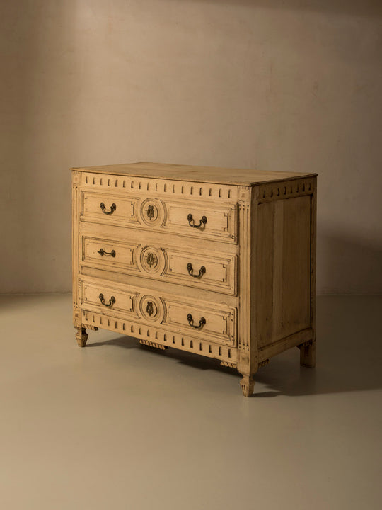 19th Century Belgian chest of drawers