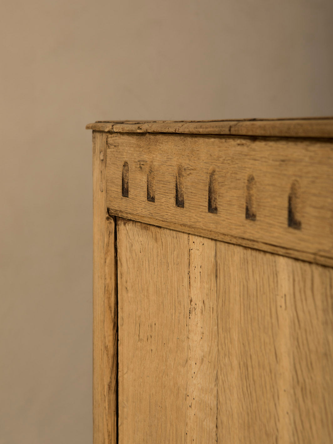 19th Century Belgian chest of drawers