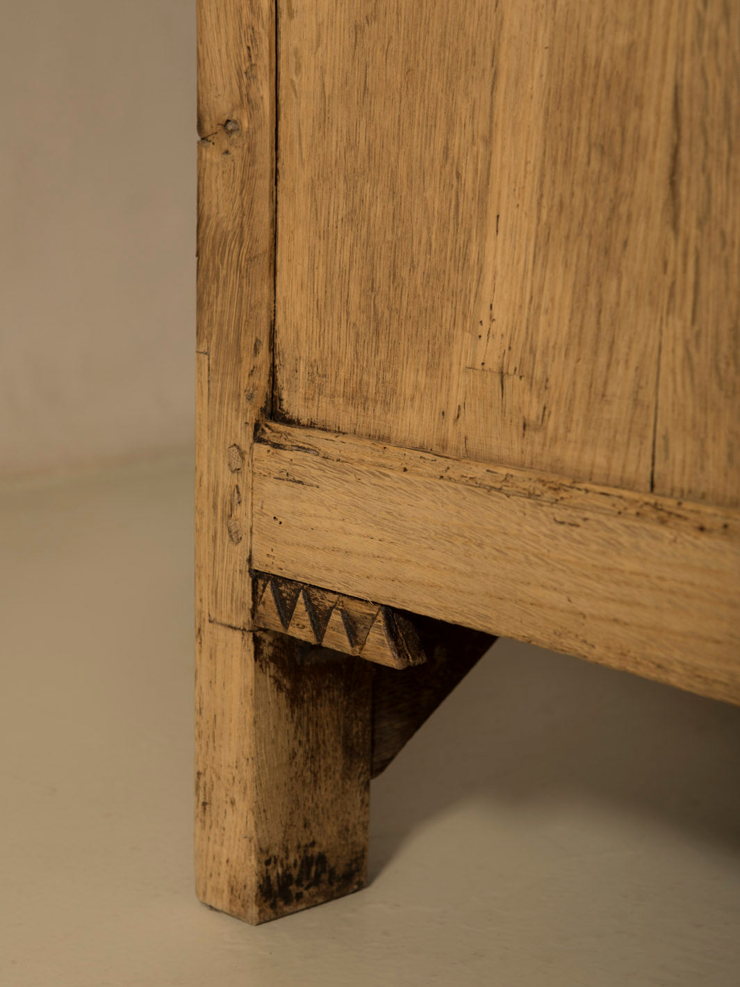 19th Century Belgian chest of drawers