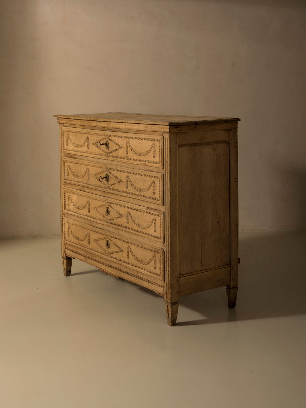 19th-century Belgian chest of drawers