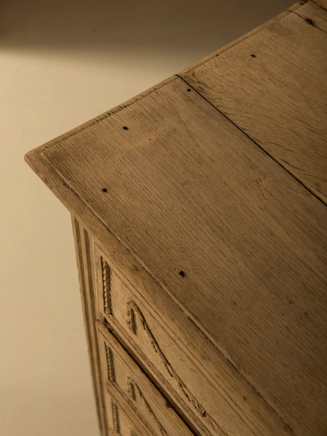 19th-century Belgian chest of drawers