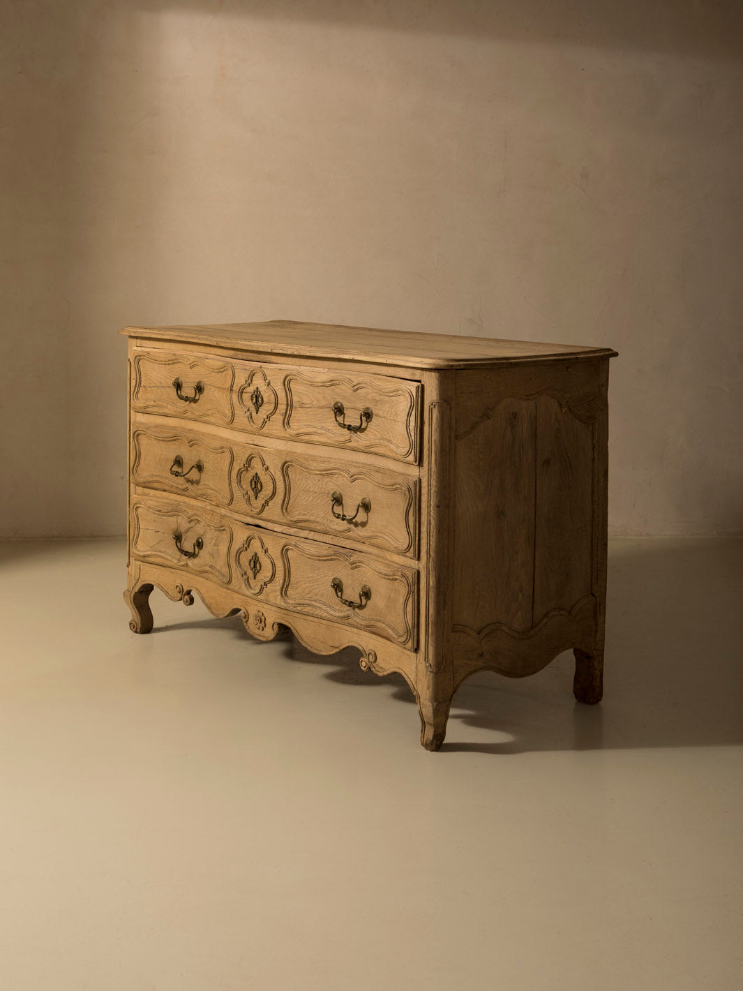 19th-century Belgian chest of drawers