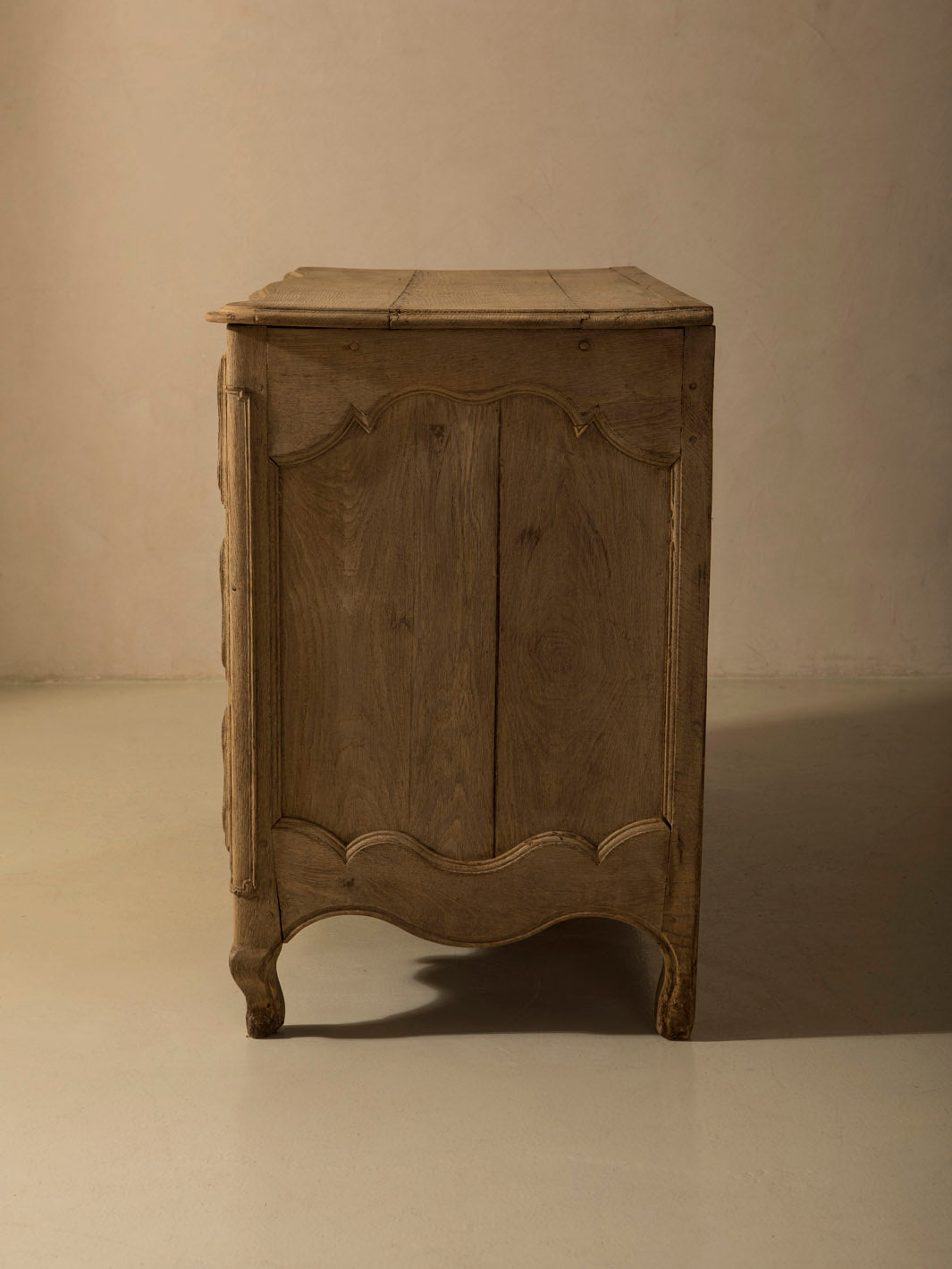 19th-century Belgian chest of drawers