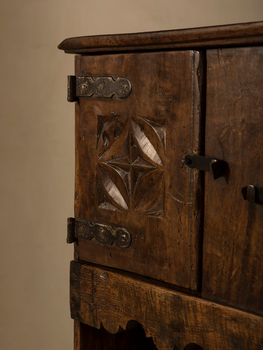 Bayona furniture 19th century