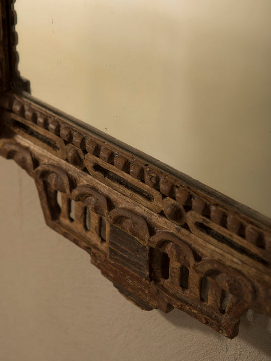 Bavarian mirror with a crest, 19th century