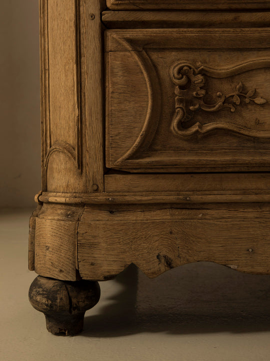 19th Century Belgian chest of drawers