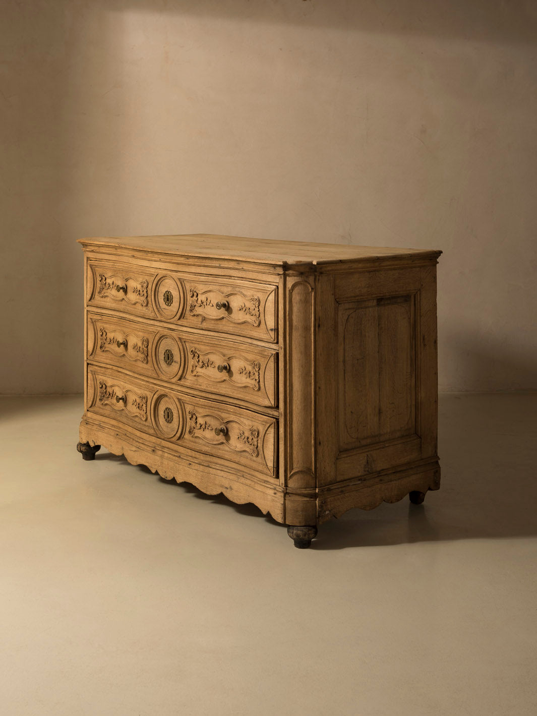 19th Century Belgian chest of drawers