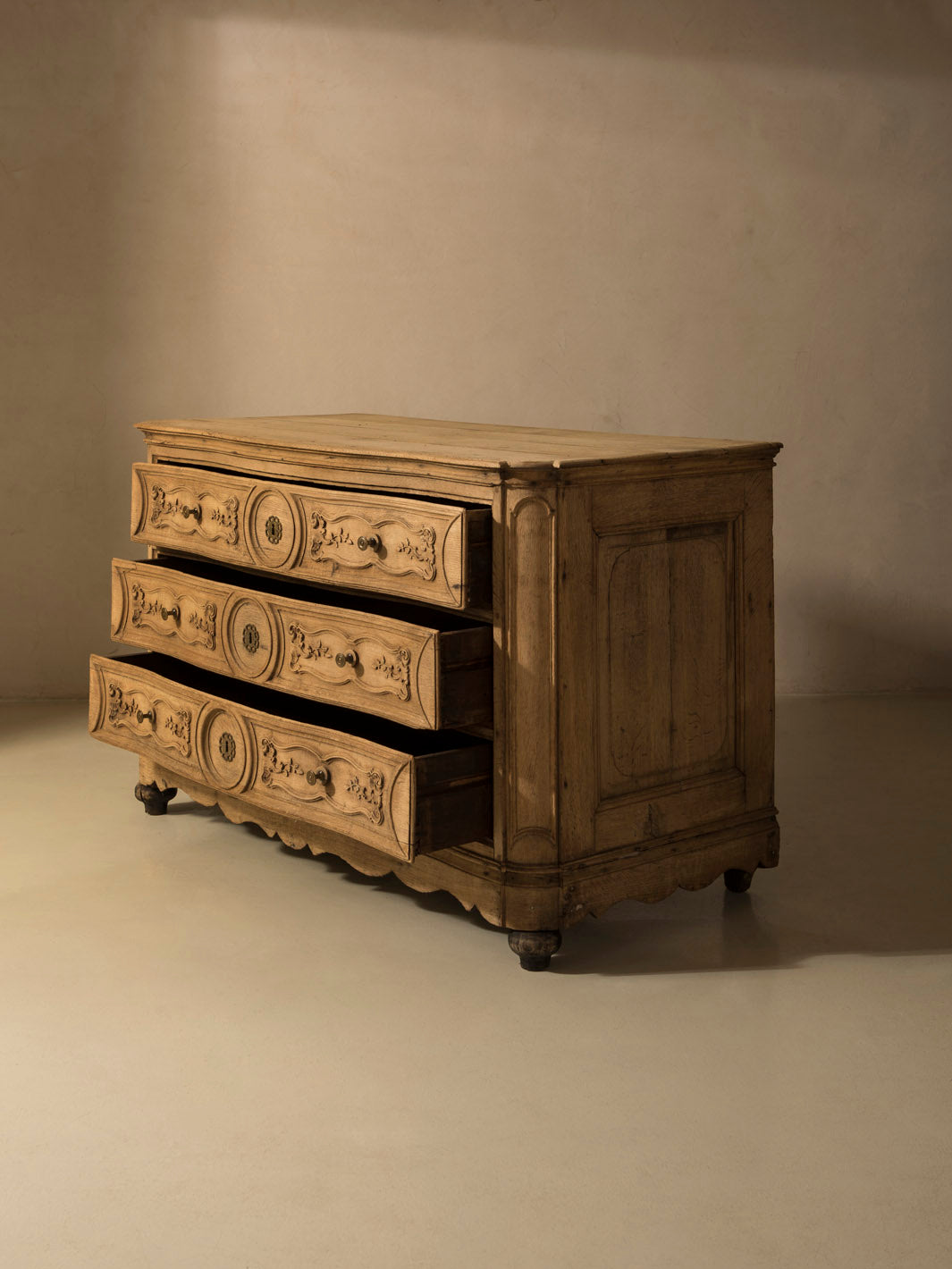 19th Century Belgian chest of drawers