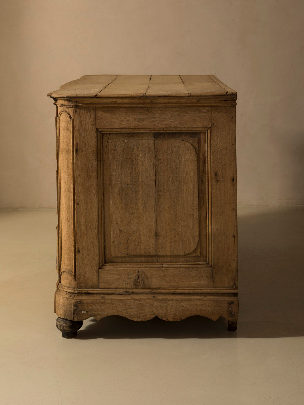 19th Century Belgian chest of drawers