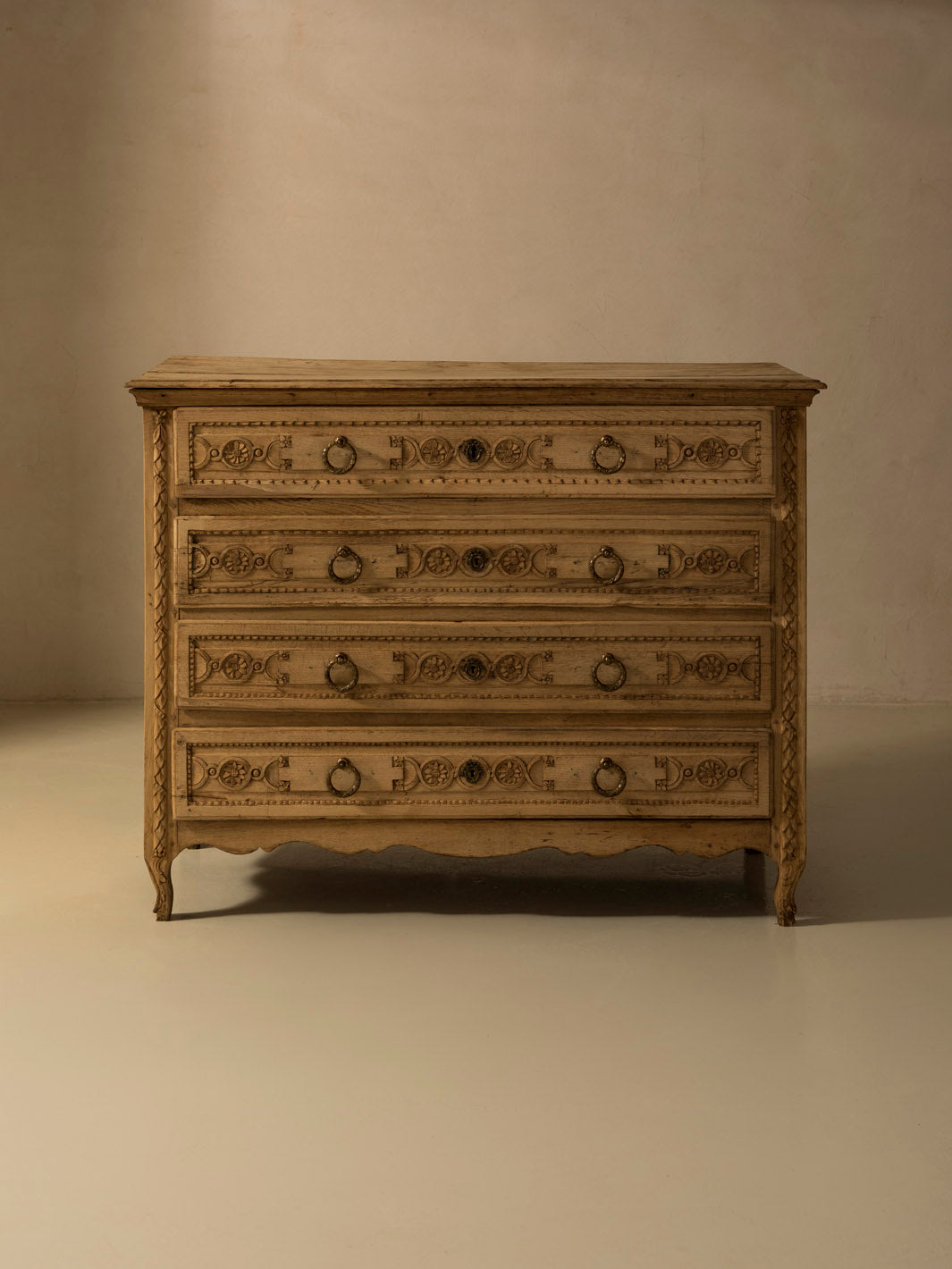 19th century Belgian chest of drawers