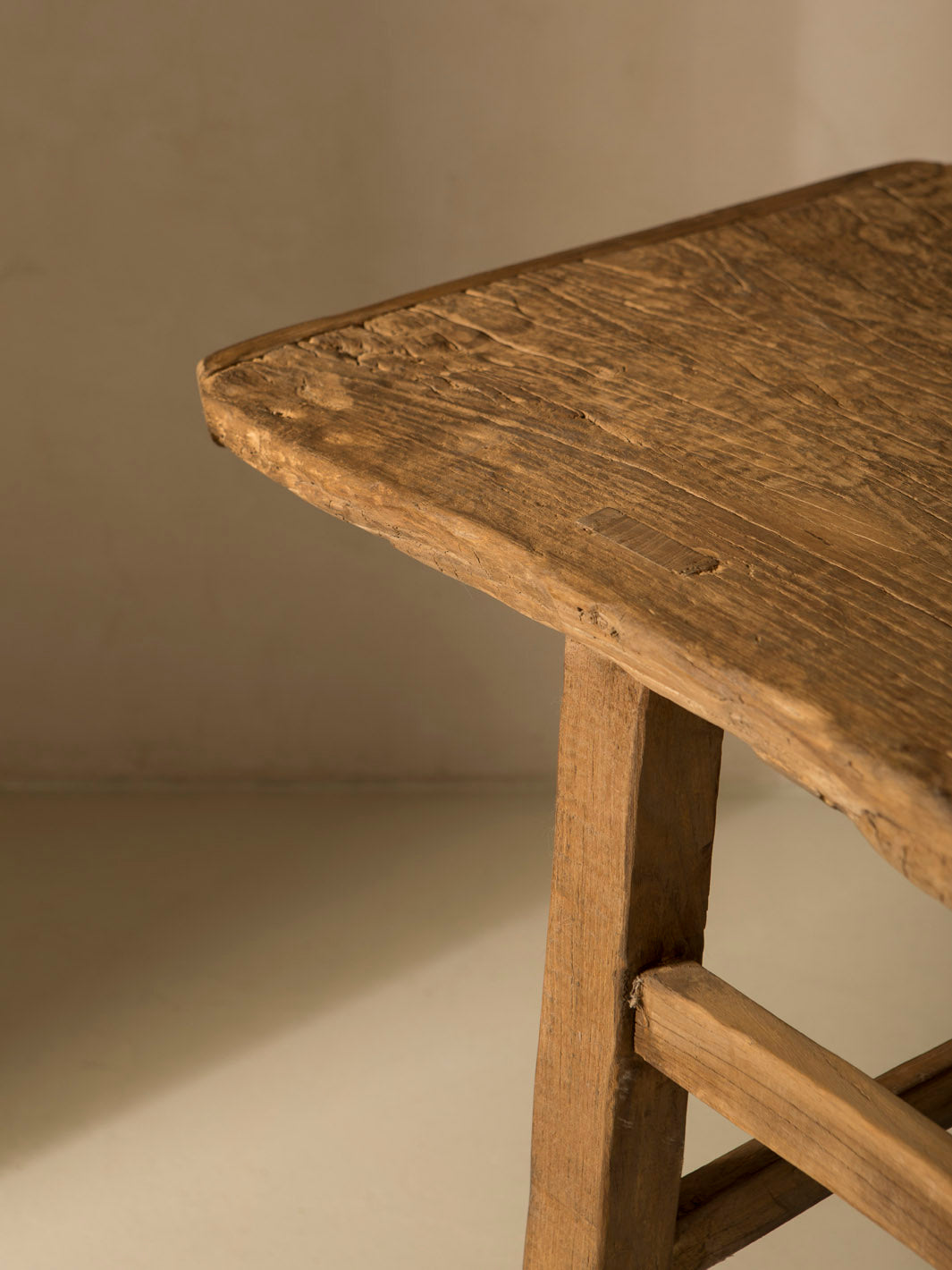 Wooden console table 184x47cm.