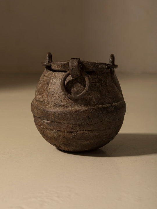 Dolchi small vessel