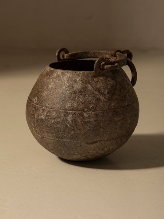 Dolchi small vessel