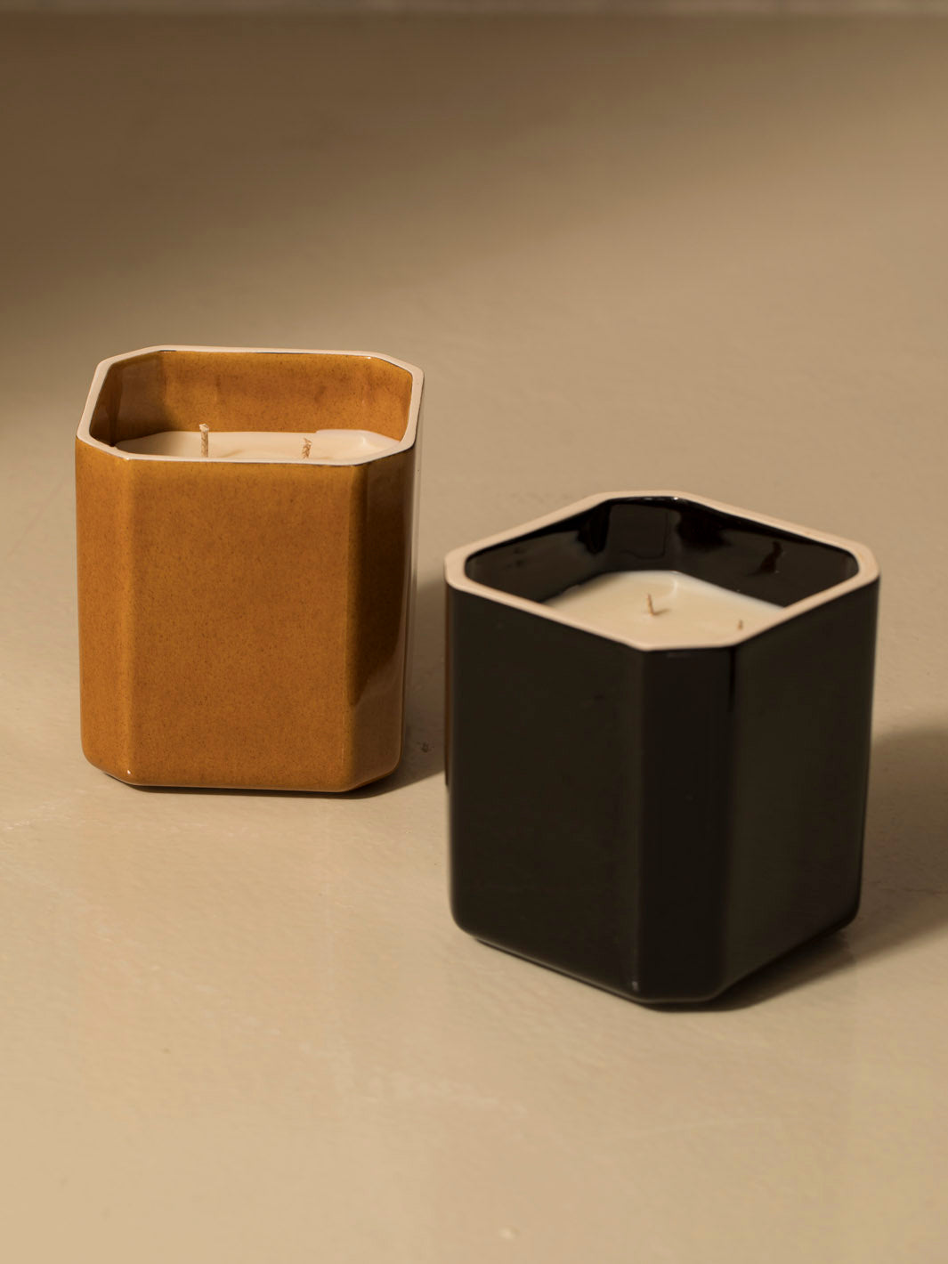 Black Amber Facettes Candle