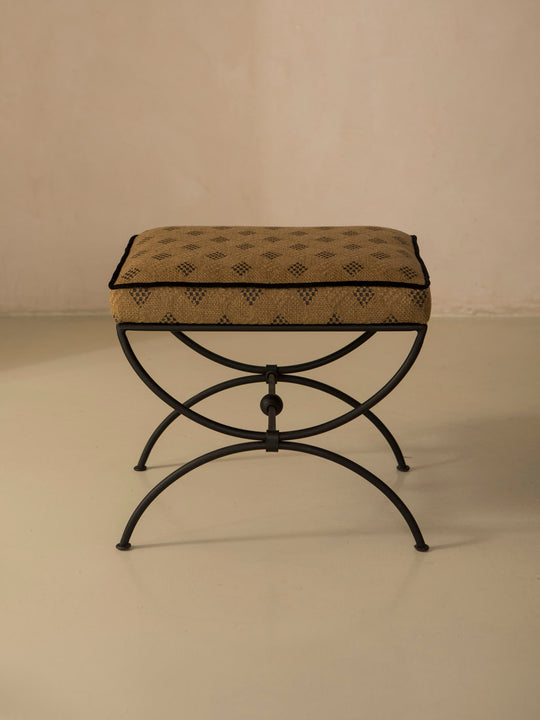 Jans bench with Elitis outdoor fabric