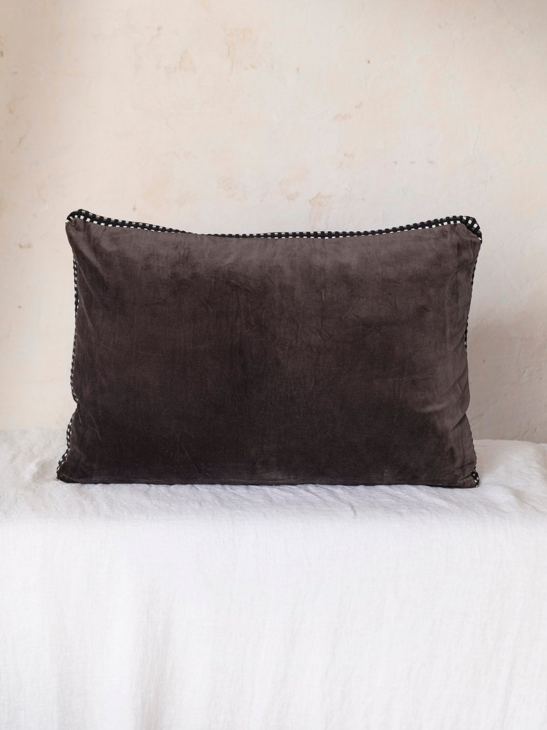 ATHENA Goudron cushion 50x70cm