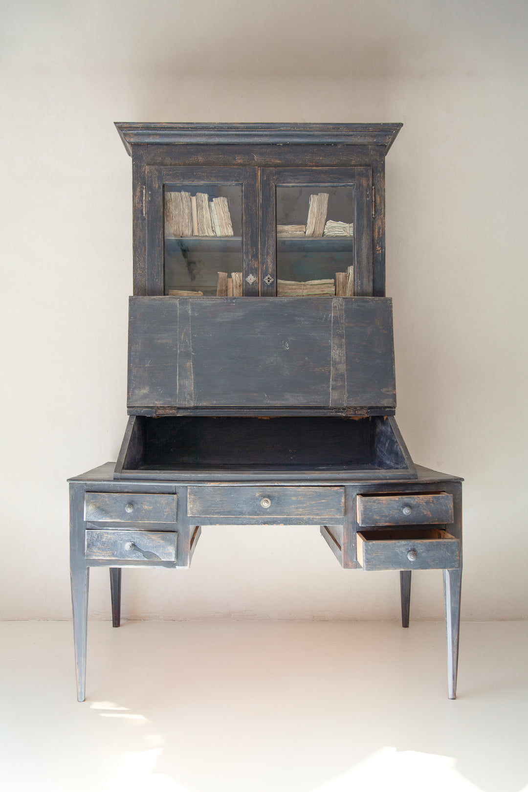 French desk furniture 19th century