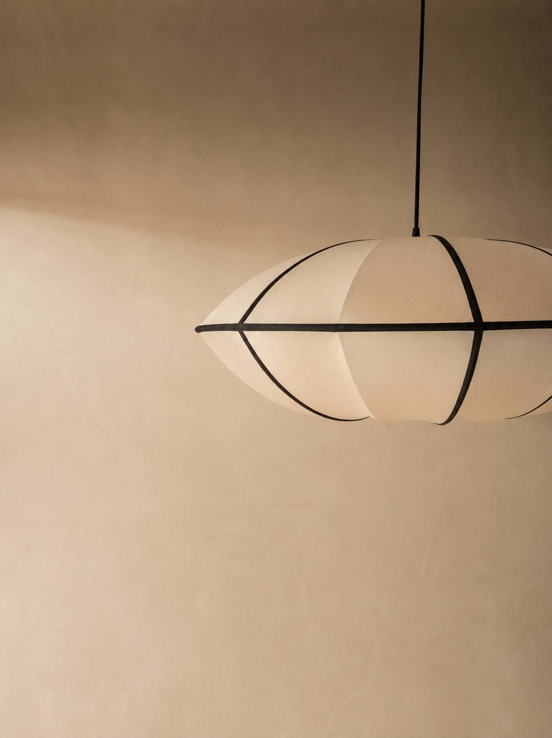Indochina UFO Classic Cream Lamp 