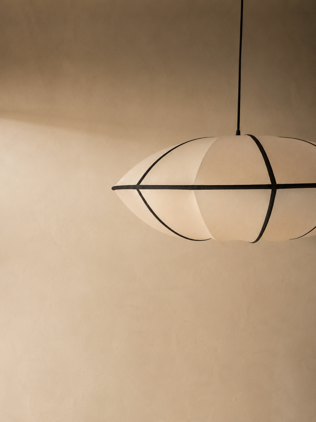 Indochina UFO Classic Cream Lamp 
