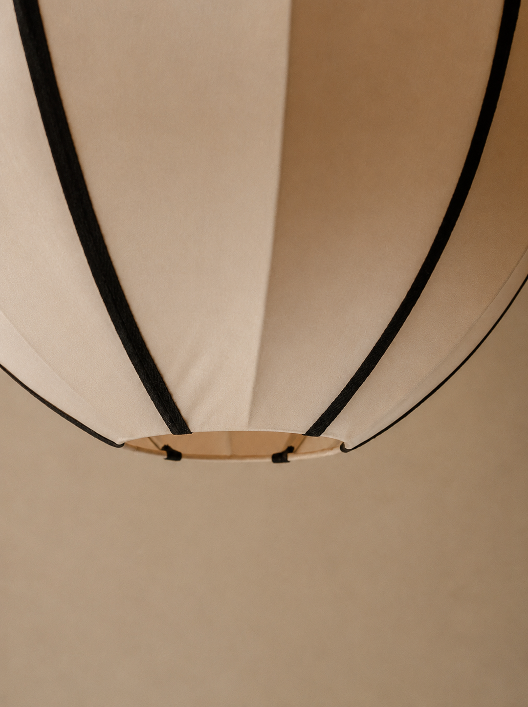 Indochina Oval Classic Cream Lamp