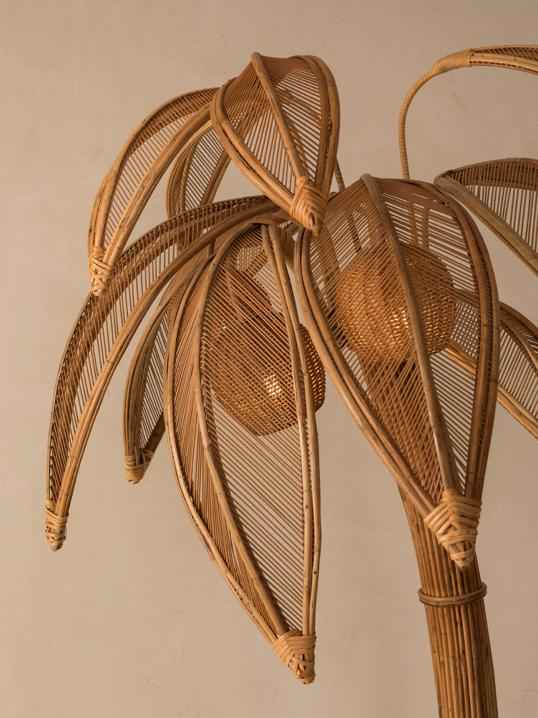 Rattan Palm Tree Lamp