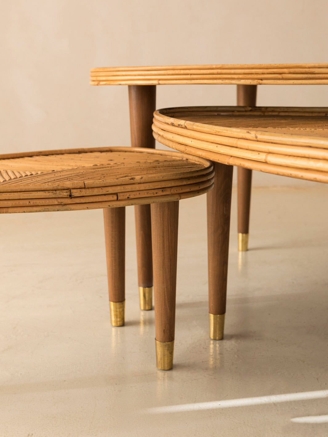 Mesa de centro de bambú italiana