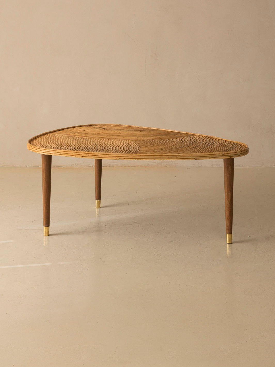 Mesa de centro de bambú italiana