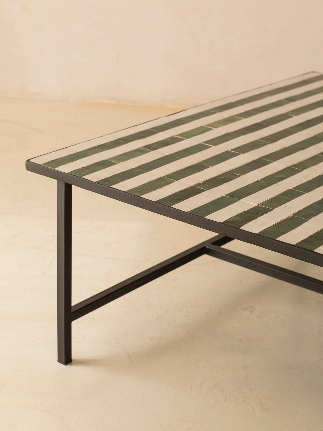 Green and white Zellige coffee table 100x100cm