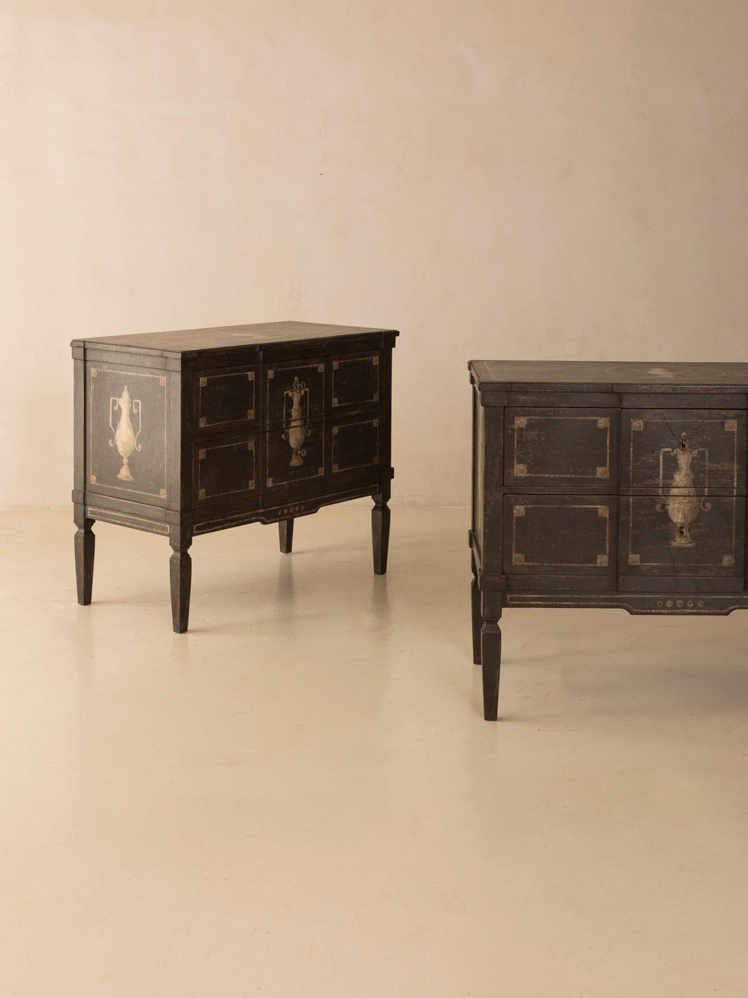 Black Bavarian Chest of Drawers 