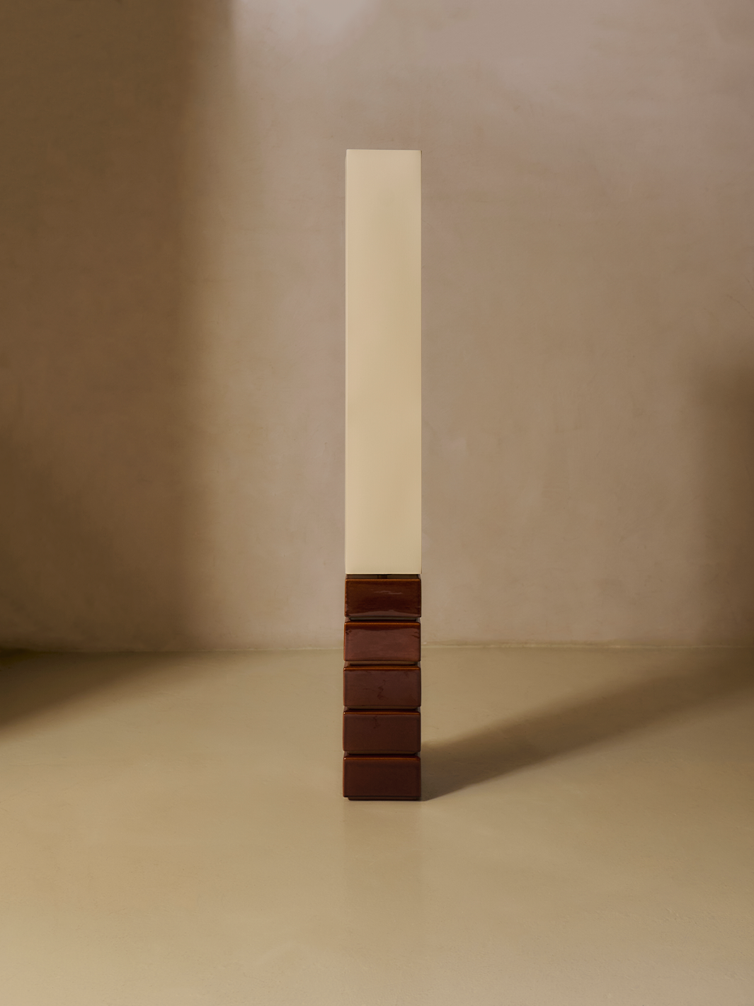 Tower floor lamp, noisette color